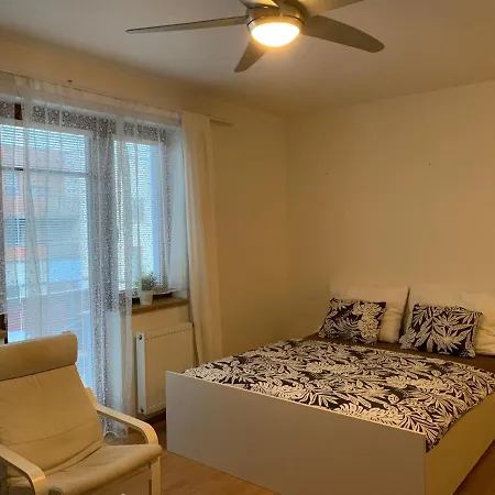 Studioapartment Hostivar With Terrace And Private Parking Appartamento