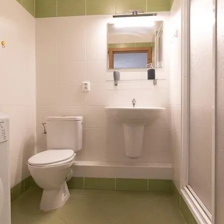 Apartament Studioapartment Hostivar With Terrace And Private Parking Praga